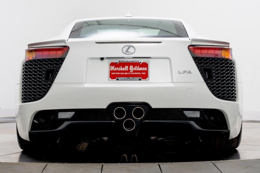  Lexus LF-A (108) 2012 года  (фото 14 из 34)
